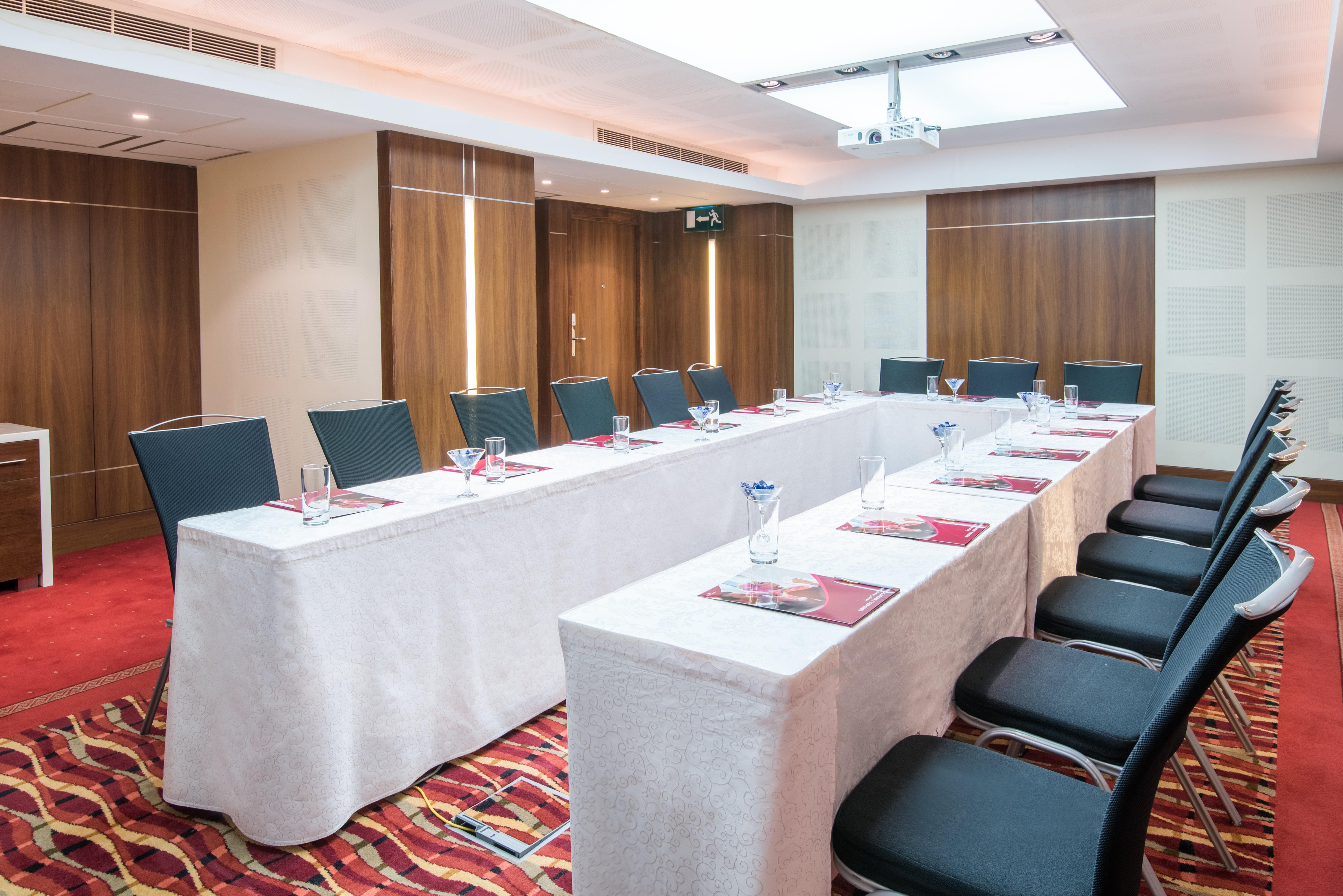 Crowne Plaza Kuwait Al Thuraya City By Ihg Κουβέιτ Εξωτερικό φωτογραφία