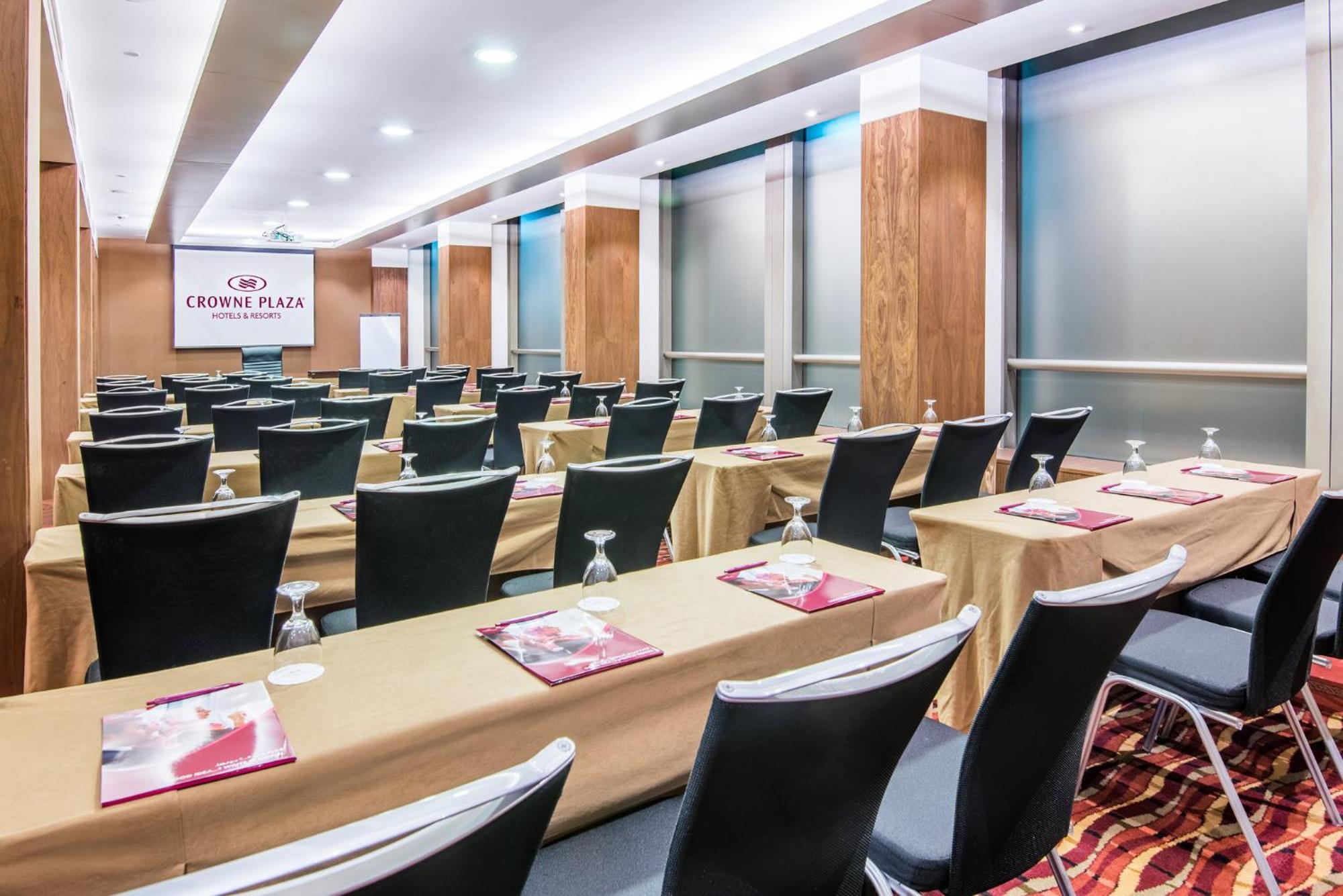 Crowne Plaza Kuwait Al Thuraya City By Ihg Κουβέιτ Εξωτερικό φωτογραφία